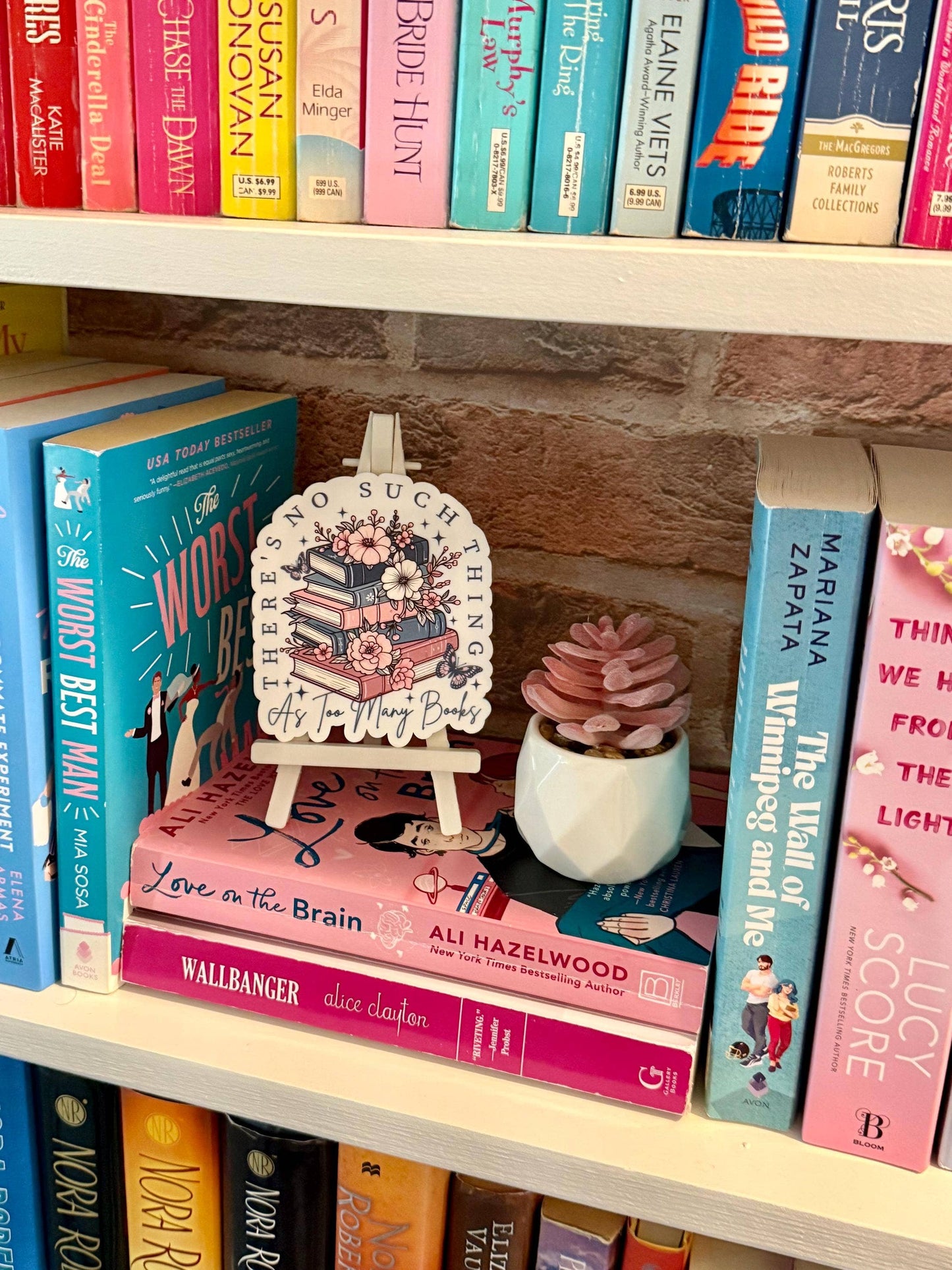 Bookish Shelf Sitter